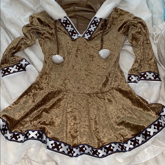 Eskimo costume - Picture 2 of 8